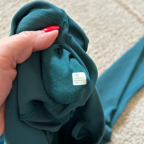 Lululemon Wunder Train 23 inch inseam 
Size 10 - Picture 4 of 4